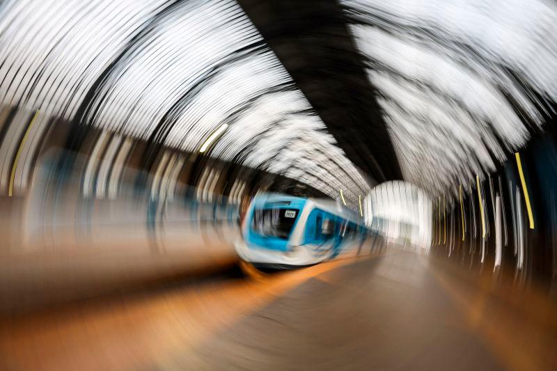 Japanese firms build 3D-printed train station in a week