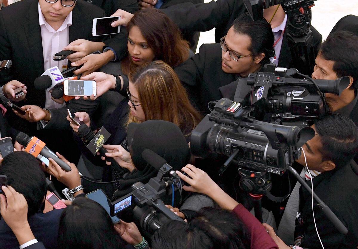 Journalists need to balance technology, ethics to maintain professionalism, human values - Bernama CEO Journalists need to balance technology, ethics to maintain professionalism, human values - Bernama CEO
