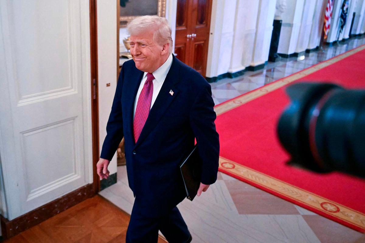 Judge orders Trump to return control of National Guard to California: ruling Judge orders Trump to return control of National Guard to California: ruling