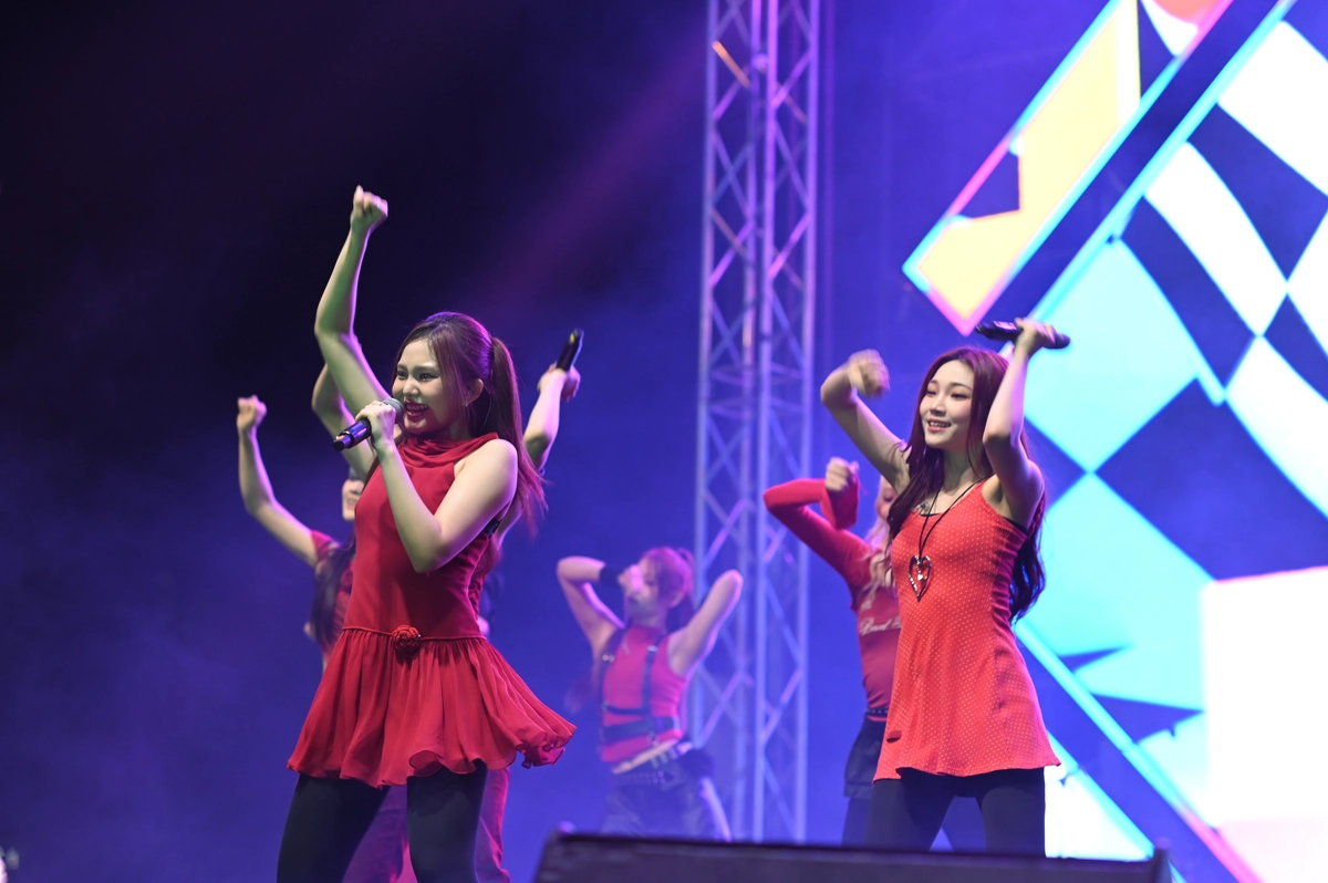 K-pop group kiiras also performed a mandarin language cover during its set.