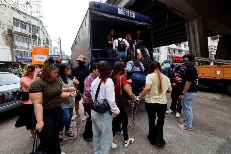 KL Immigration cracks down on hotspots ahead of Hari Raya KL Immigration cracks down on hotspots ahead of Hari Raya