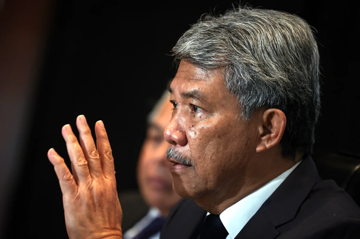 Foreign minister urges Malaysians abroad to support embassies Foreign minister urges Malaysians abroad to support embassies