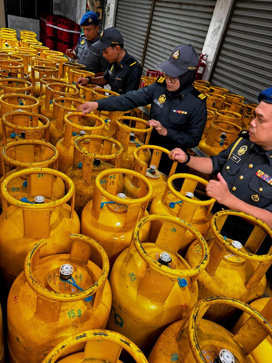 KPDN Perak sita 432 tong LPG subsidi di ladang ayam Manjung
