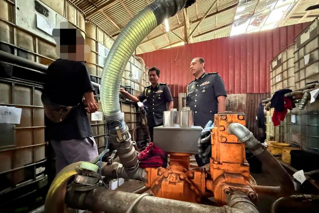 KPDN raids illegal diesel storage in Taiping, seizes RM292k goods KPDN raids illegal diesel storage in Taiping, seizes RM292k goods