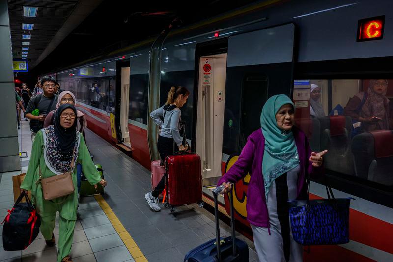 KTMB launches ETS service to Segamat
