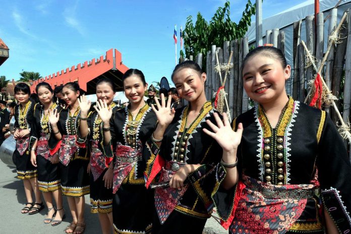 Kaamatan dan Gawai perkukuh semangat serumpun Sabah Sarawak Kaamatan dan Gawai perkukuh semangat serumpun Sabah Sarawak