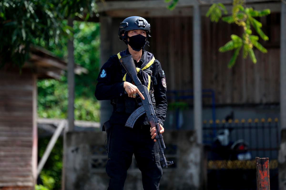 Kelantan folk advises postponing travel to Thailand after Tak Bai bomb attack Kelantan folk advises postponing travel to Thailand after Tak Bai bomb attack