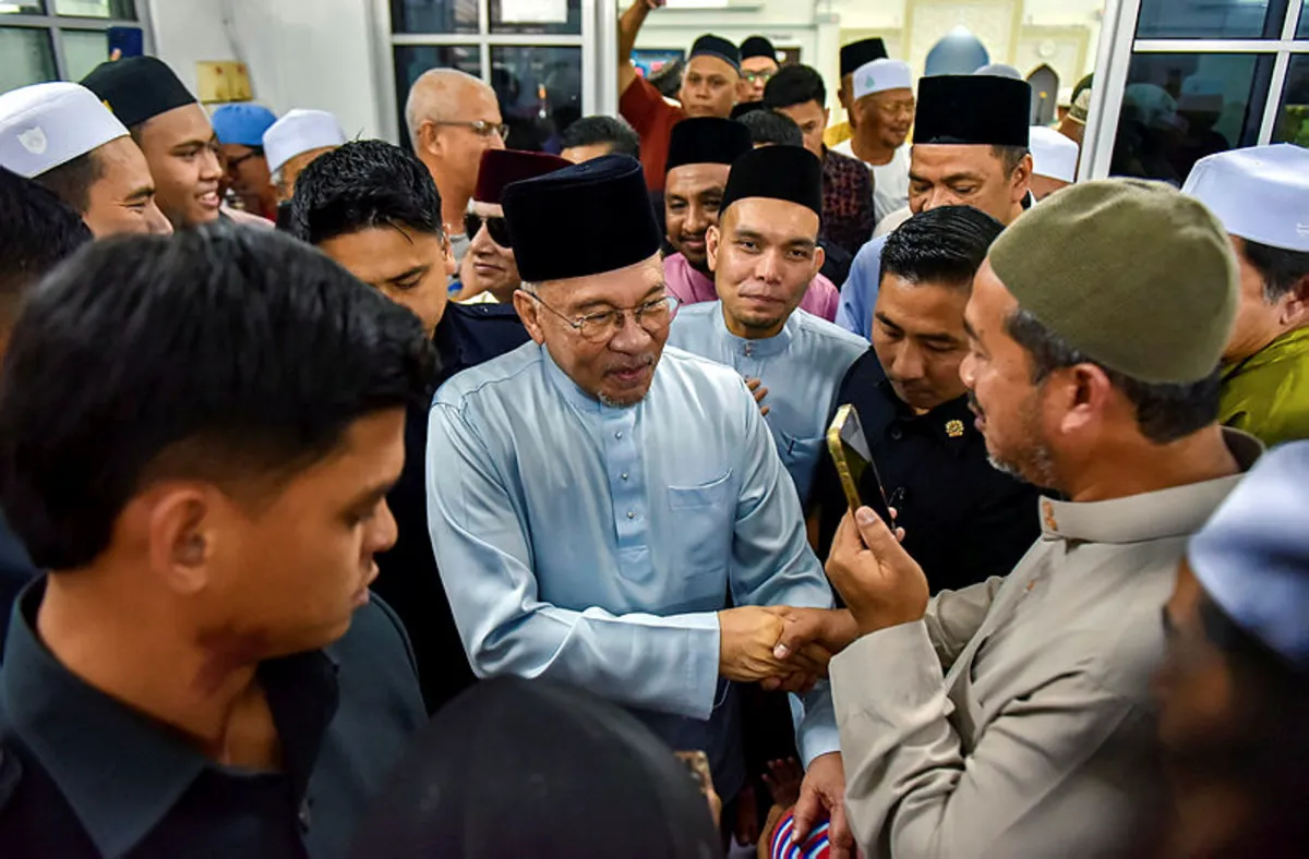 _Kerajaan larang e-waste, beri kuasa penuh banteras rasuah dan import haram Kerajaan larang e-waste, beri kuasa penuh banteras rasuah dan import haram