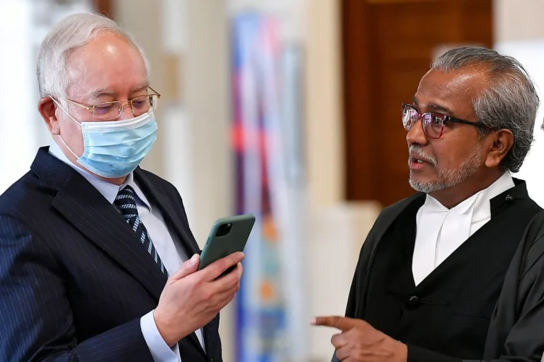 Kes saman fitnah Najib terhadap Tommy Thomas selesai secara baik