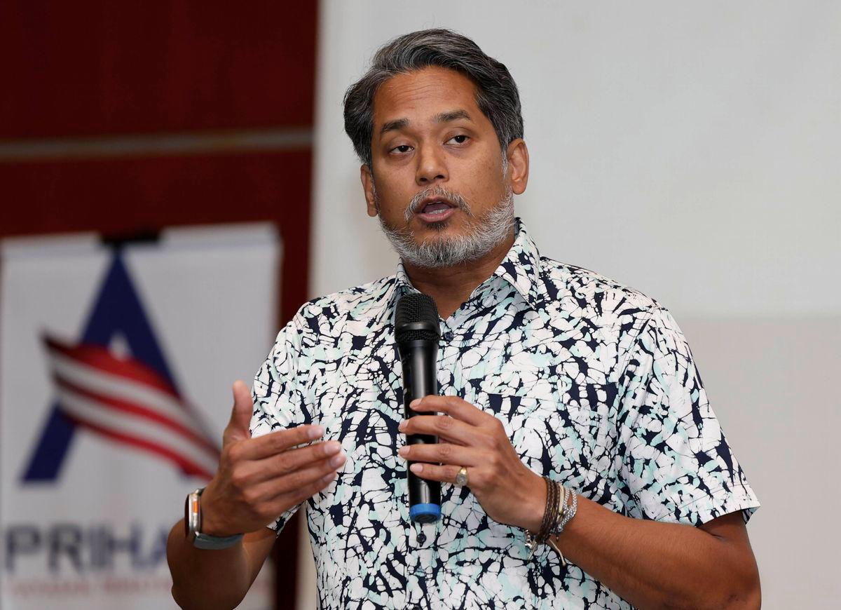 Khairy dismisses speculations of joining Cabinet, says he is “living his best life”