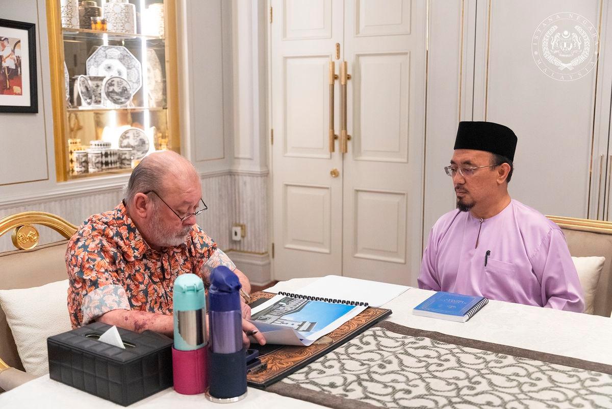 King briefed on progress of Tunku Laksamana Abdul Jalil Mosque project King briefed on progress of Tunku Laksamana Abdul Jalil Mosque project