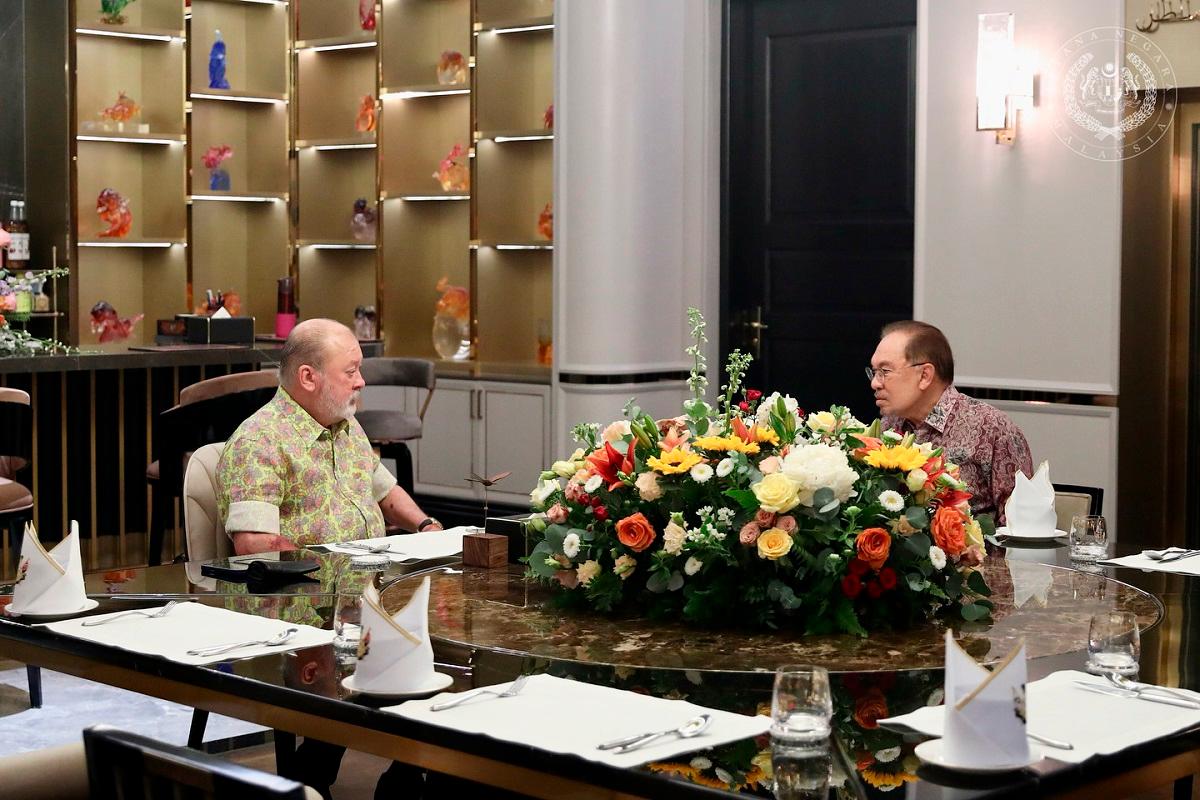 King grants audience to PM Anwar King grants audience to PM Anwar