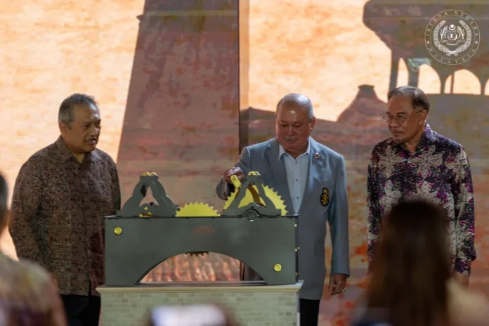 King_graces_completion_of_Phase_1_of_Sultan_Abdul_Samad_building_conservation King graces completion of Phase 1 of Sultan Abdul Samad building conservation