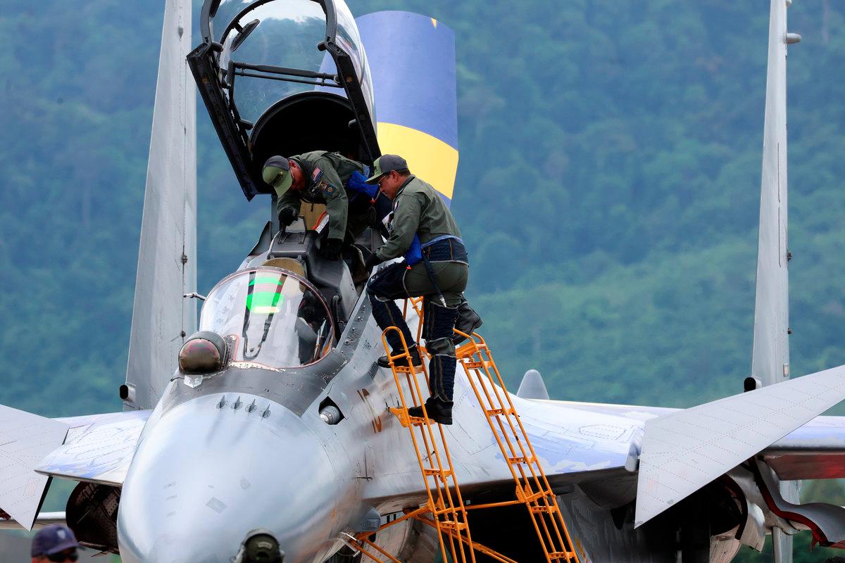 LIMA’25: Asghar Khan’s final salute, a heartfelt tribute to the airforce LIMA’25: Asghar Khan’s final salute, a heartfelt tribute to the airforce