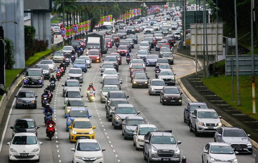 LLM: Traffic smooth so far, expected to increase this afternoon