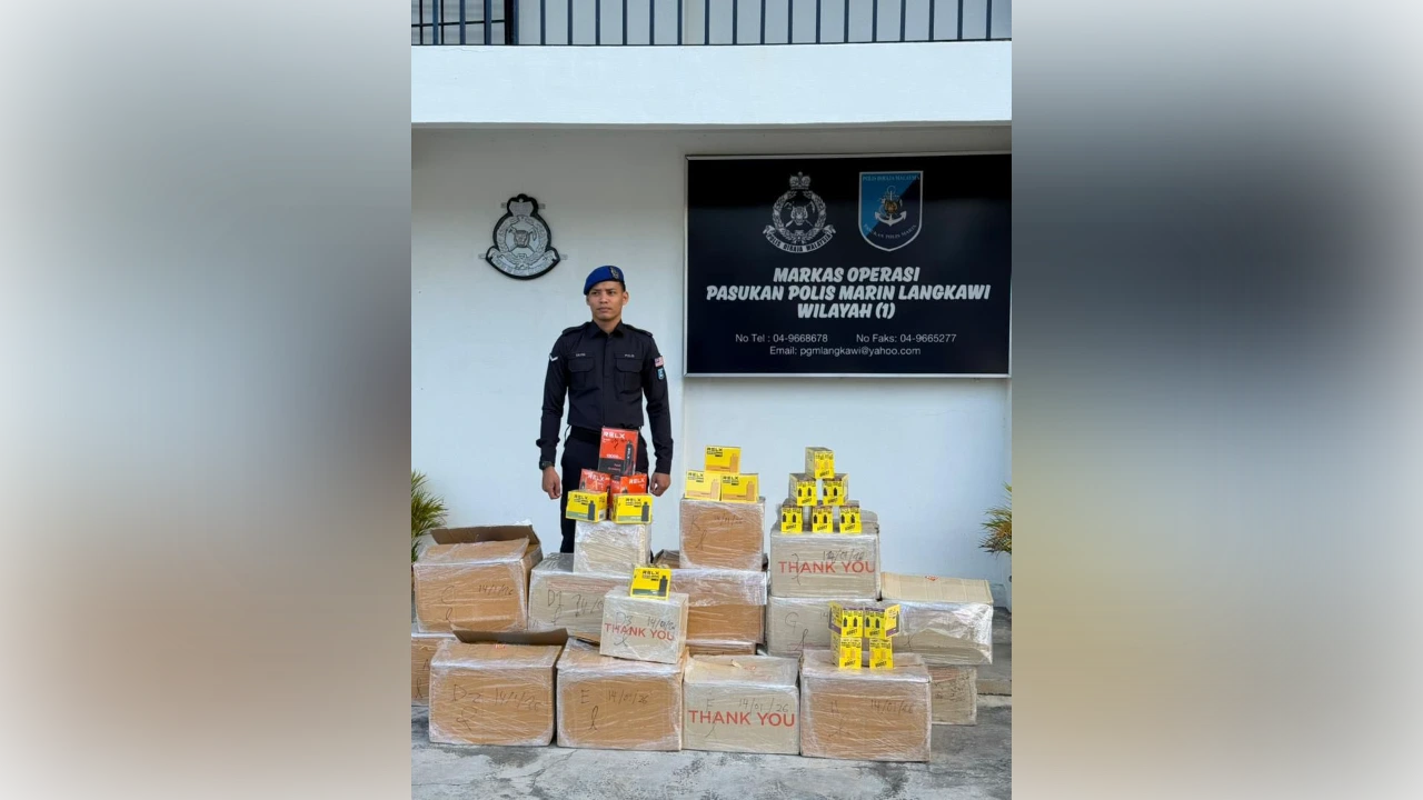 Polis marin rampas peranti vape bernilai RM178,400 di Langkawi