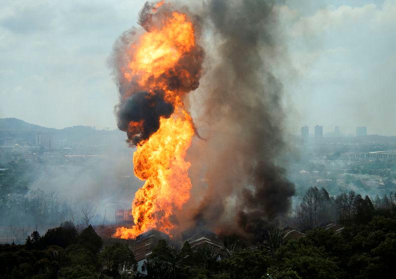 Lebih 30 jam selepas kebakaran saluran gas, tumpuan terarah pada siasatan punca kejadian
