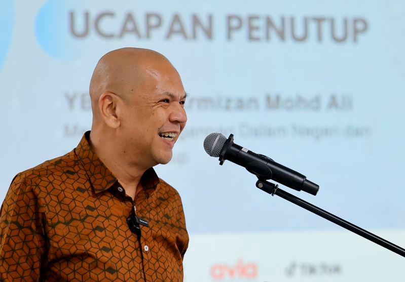 Lebih 3,600 laman sesawang sebar cetak rompak disekat - Armizan Lebih 3,600 laman sesawang sebar cetak rompak disekat - Armizan