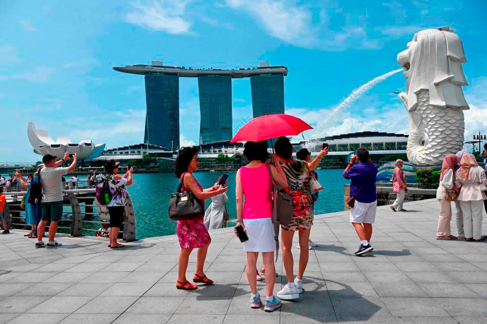 “Life is so much better here” - M’sian woman urges singles to work in Singapore, sparks debate online “Life is so much better here” - M’sian woman urges singles to work in Singapore, sparks debate online