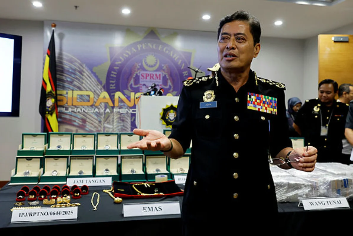 MACC_to_complete_ex-army_chief_graft_probe_papers_by_Monday MACC to complete ex-army chief graft probe papers by Monday