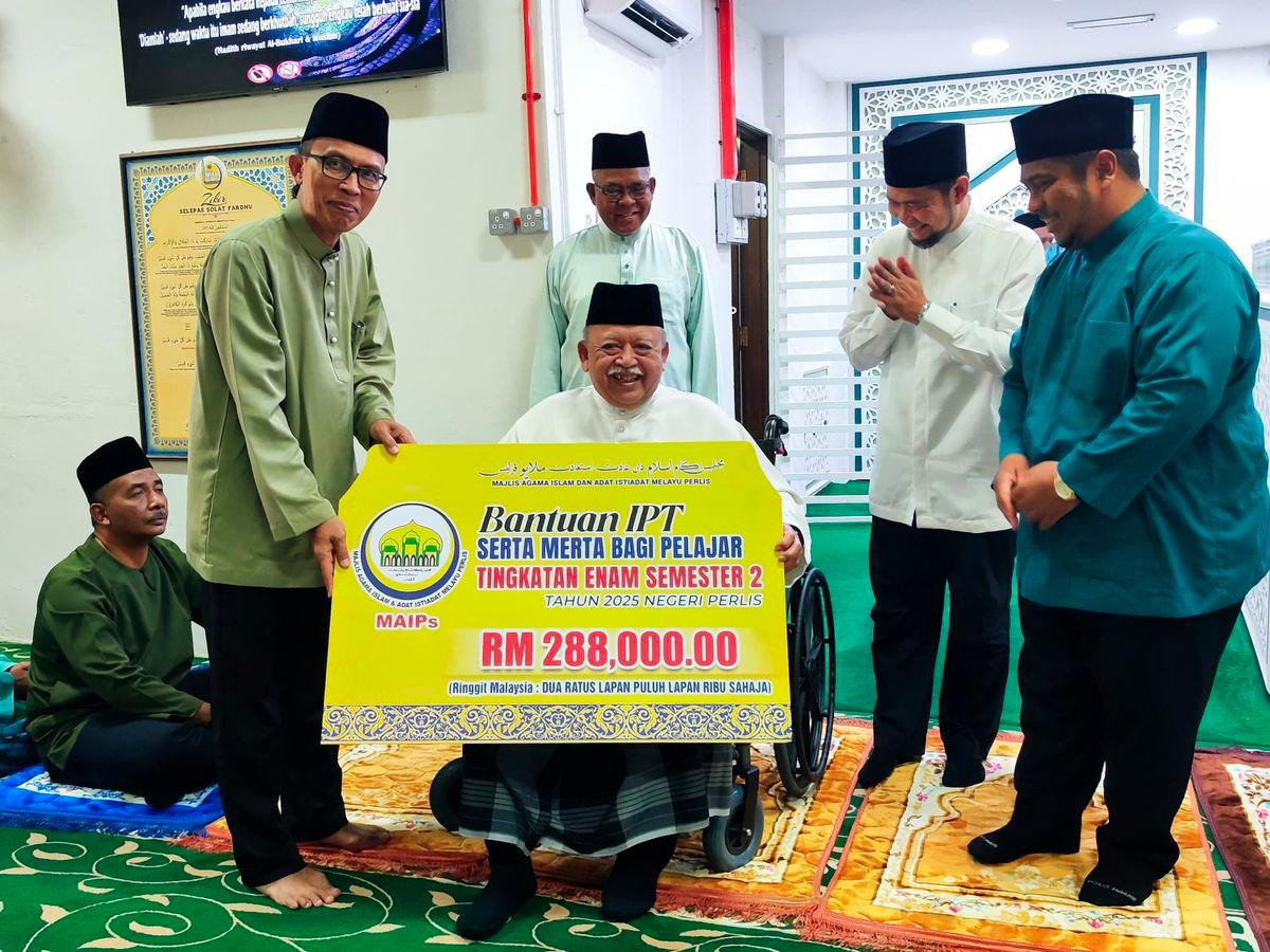 MAIPs peruntuk RM288,000 bantu pelajar Tingkatan Enam di Perlis MAIPs peruntuk RM288,000 bantu pelajar Tingkatan Enam di Perlis