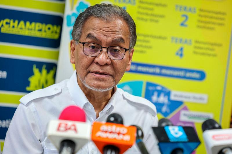 MOH holds nationwide discussions on 45-hour work week for shift staff MOH holds nationwide discussions on 45-hour work week for shift staff