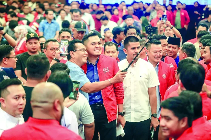 Malay_support_for_Umno_down_to_24___Academic