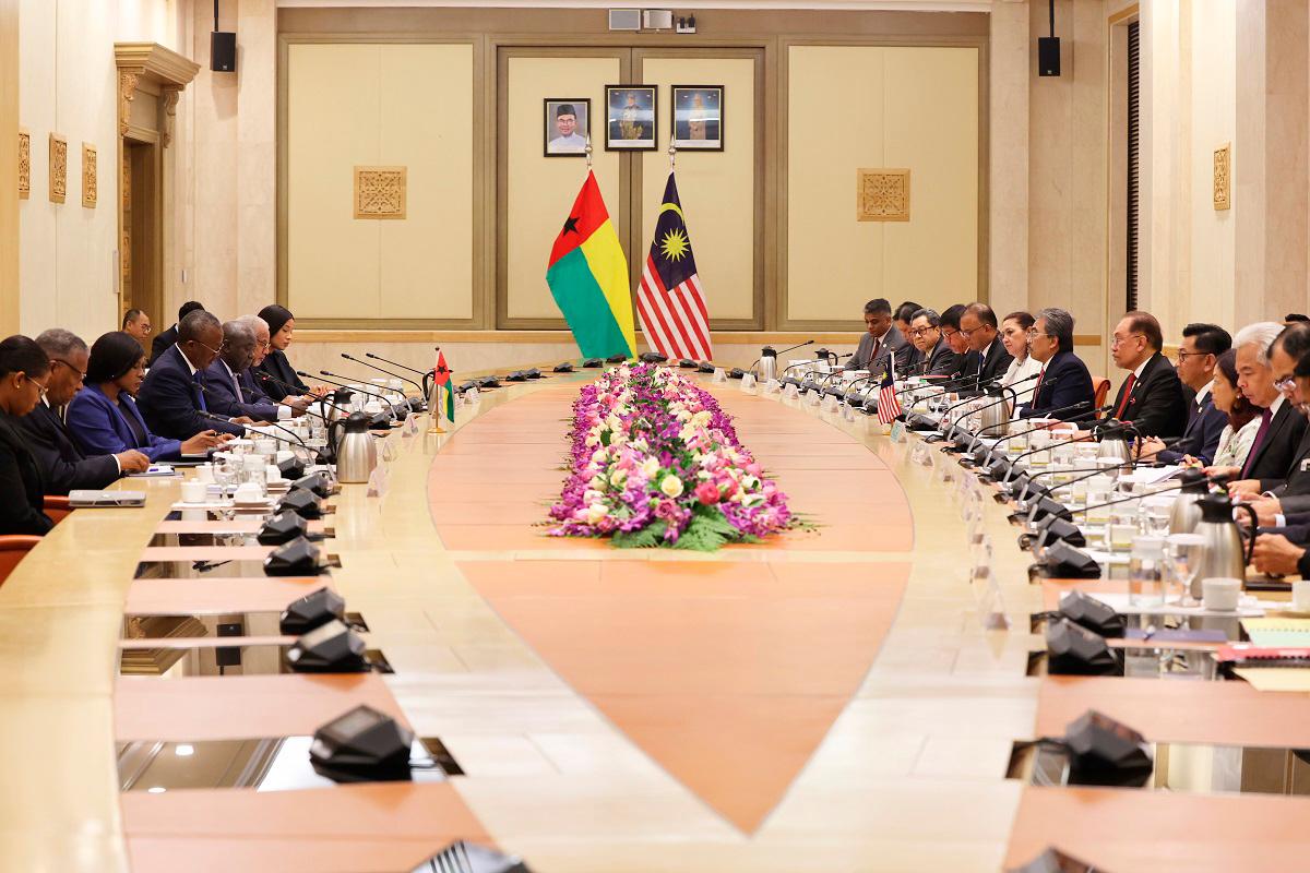 Malaysia, Guinea-Bissau deepen ties with focus on halal industry, Islamic finance and energy