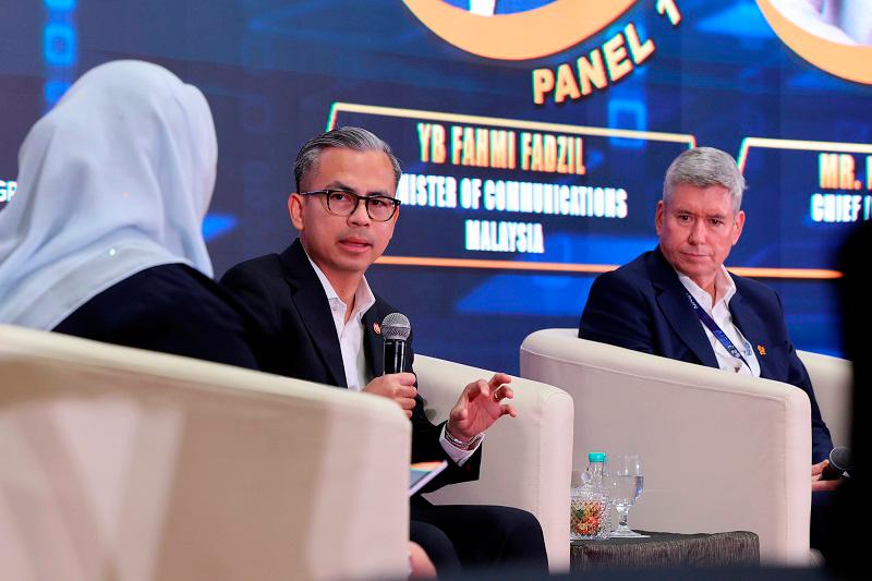 Malaysia adopts more balanced approach, no plan to set age limit for online access - Fahmi Malaysia adopts more balanced approach, no plan to set age limit for online access - Fahmi