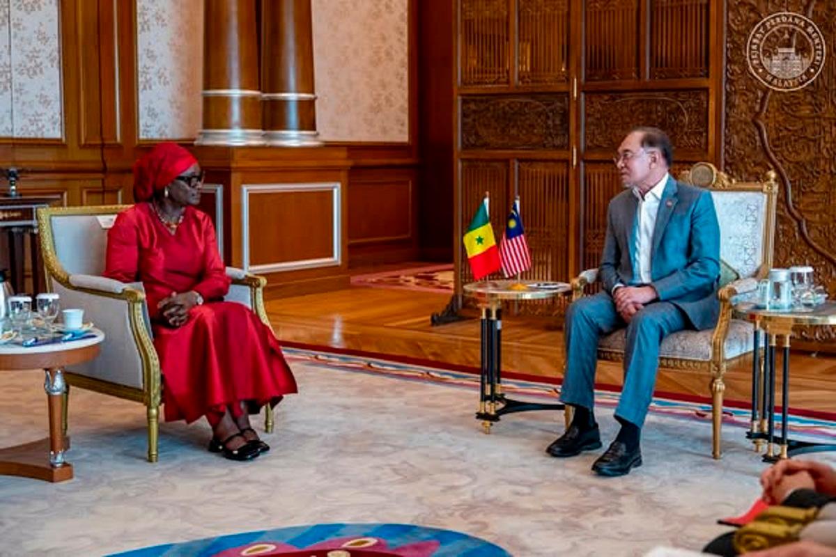 Malaysia and Senegal strengthen bilateral ties in trade and halal industry Malaysia and Senegal strengthen bilateral ties in trade and halal industry