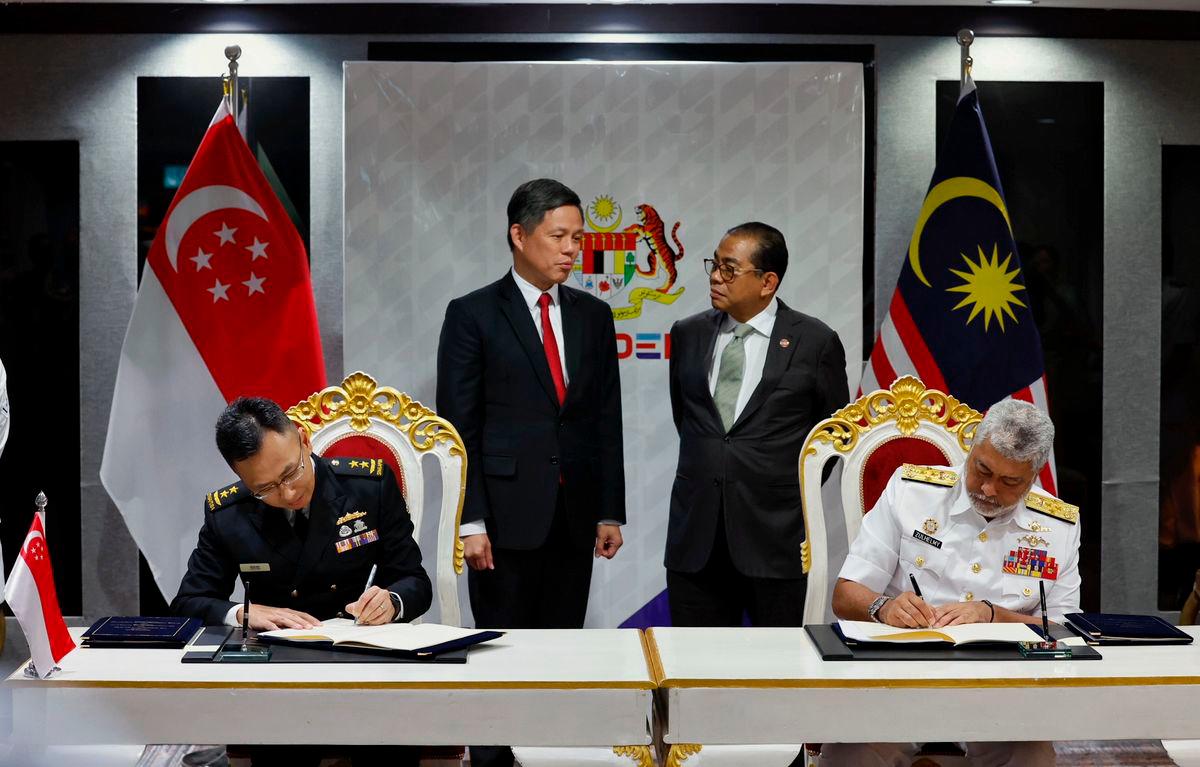 Malaysia and Singapore sign submarine rescue cooperation agreement
