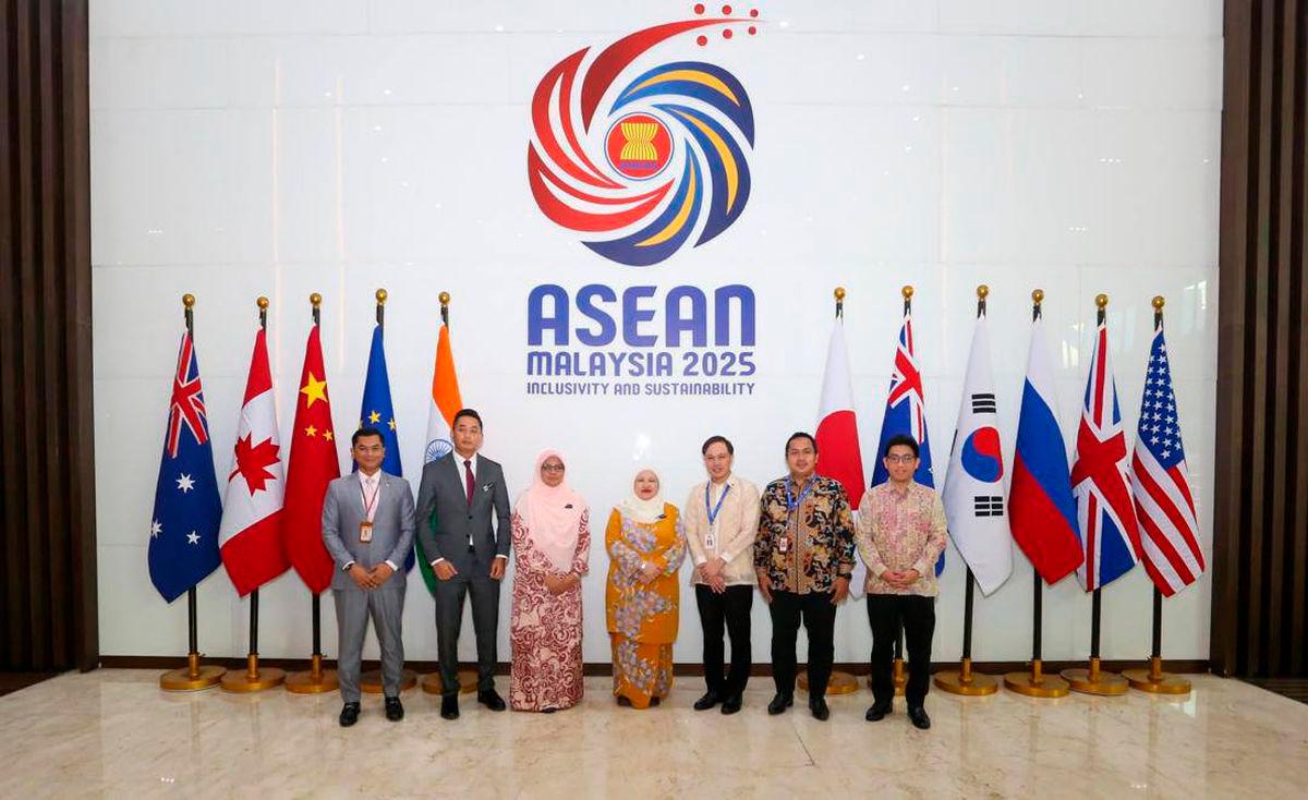 Malaysia chairs 50th ASEAN AUDIT committee meeting in Jakarta Malaysia chairs 50th ASEAN AUDIT committee meeting in Jakarta