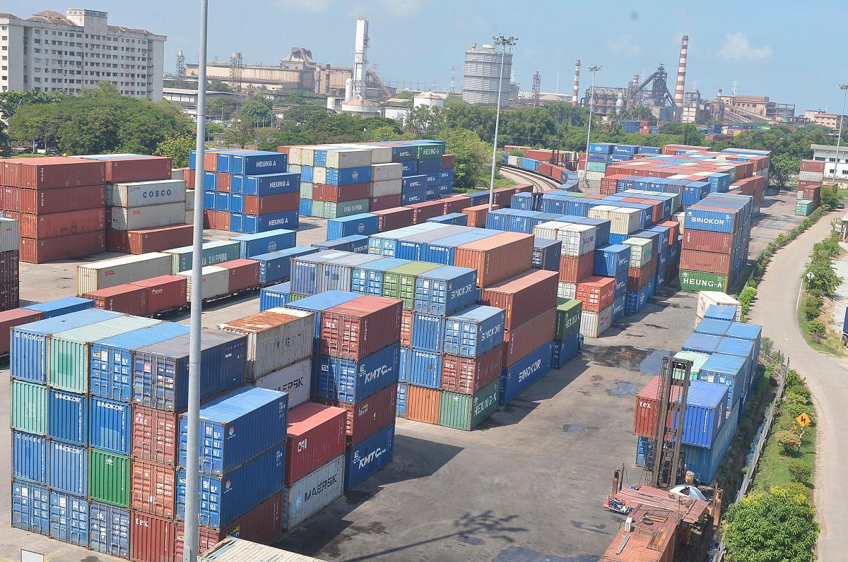 Malaysia shipping industry thrives amid global trade challenges Malaysia shipping industry thrives amid global trade challenges