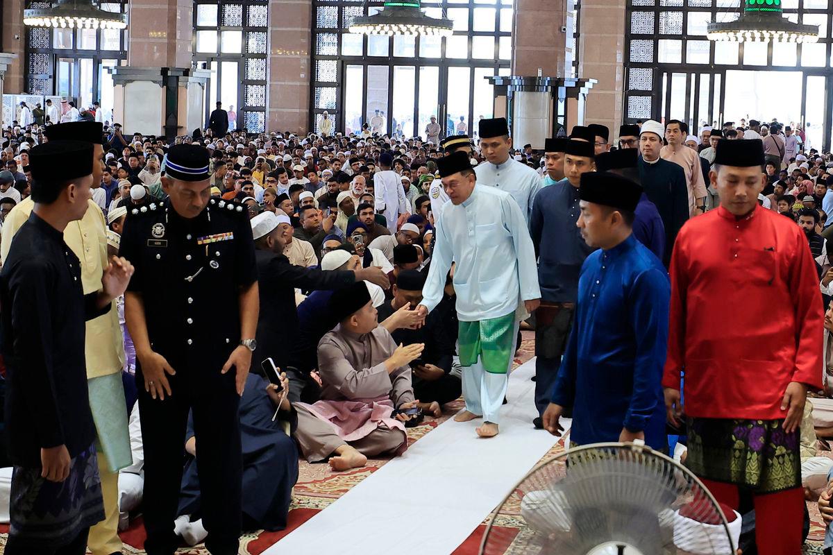 Malaysia supports June 14 Thailand-Cambodia border talks - Anwar