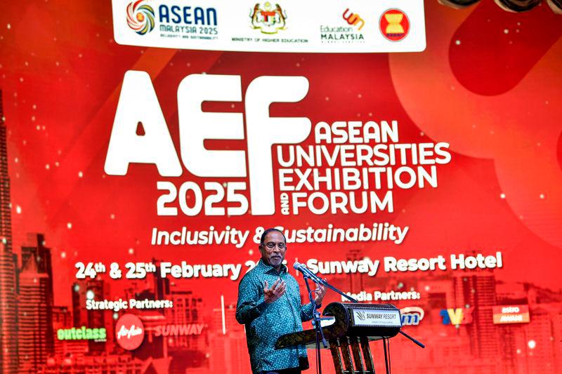 Malaysia unveils ASEAN GEMS platform, offering 300 scholarships worth USD4 million Malaysia unveils ASEAN GEMS platform, offering 300 scholarships worth USD4 million