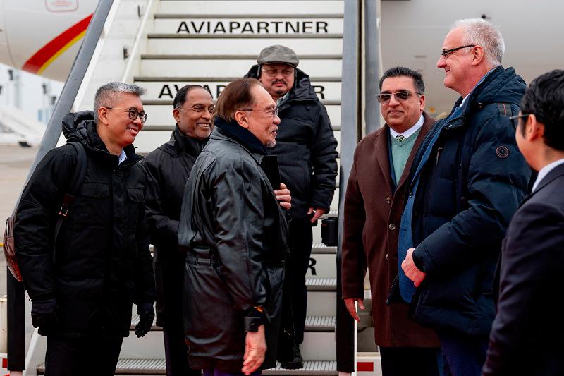 Malaysian PM Anwar arrives in brussels for a two-day working visit to Belgium Malaysian PM Anwar arrives in brussels for a two-day working visit to Belgium