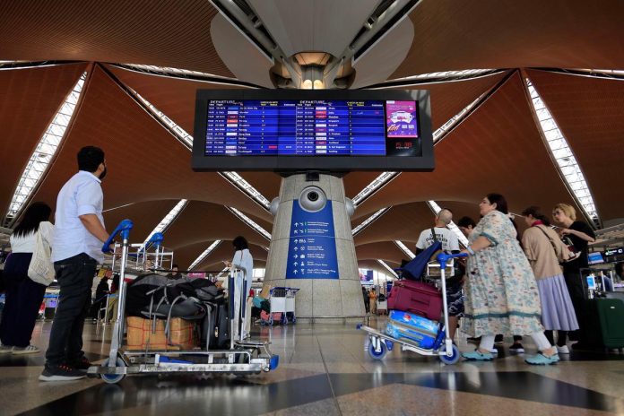 Malaysian airlines on high alert amid Middle East airspace closures