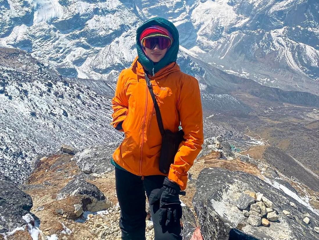 Malaysian beauty queen Harveen Kaur sets second climbing record