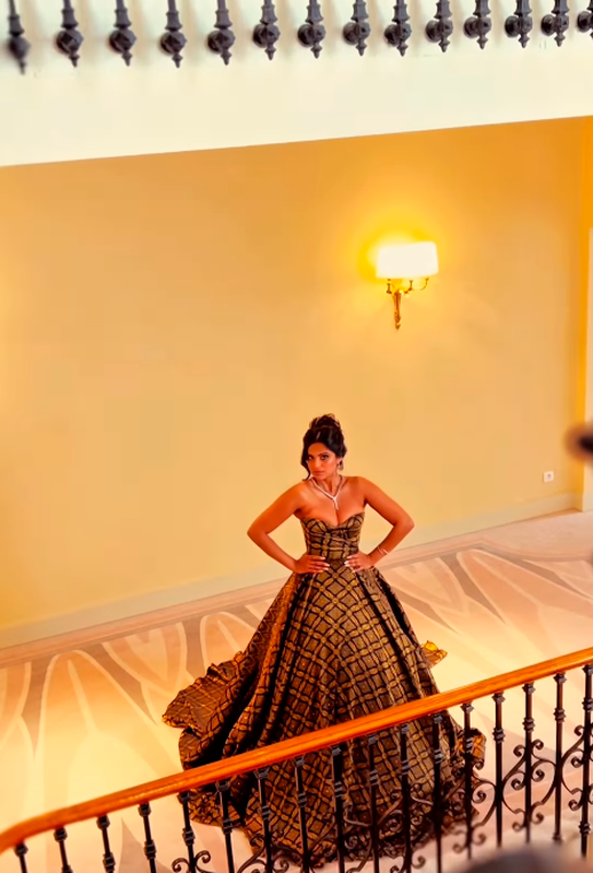 Malaysian doctor dazzles in ‘songket’ at Cannes red carpet event Malaysian doctor dazzles in ‘songket’ at Cannes red carpet event