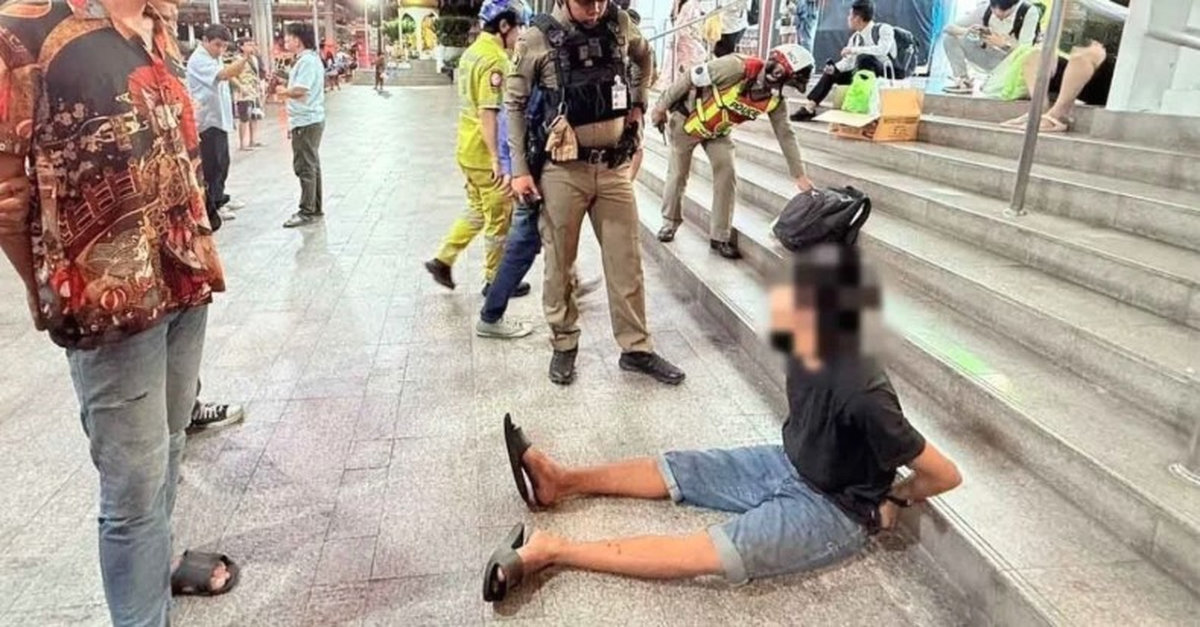 Malaysian tourists set on fire in Bangkok attack, suspect arrested Malaysian tourists set on fire in Bangkok attack, suspect arrested