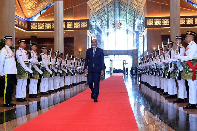 Maldives President Mohamed Muizzu ends official visit to Malaysia Maldives President Mohamed Muizzu ends official visit to Malaysia