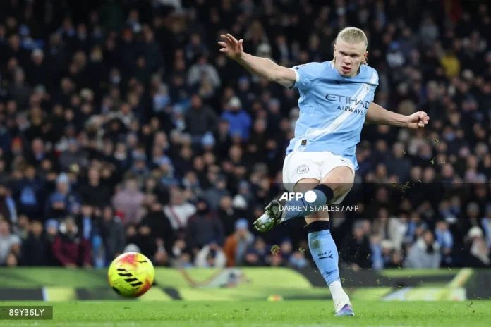 Manchester_City_players_refund_fans_after_humiliating_Champions_League_defeat