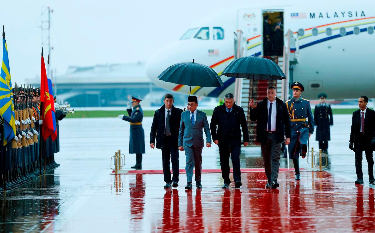 Meeting with Putin main agenda of PM Anwar’s second-day Russia visit Meeting with Putin main agenda of PM Anwar’s second-day Russia visit