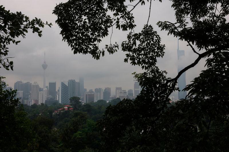 MetMalaysia: Thunderstorm, heavy rain warning in six states until 9 pm MetMalaysia: Thunderstorm, heavy rain warning in six states until 9 pm