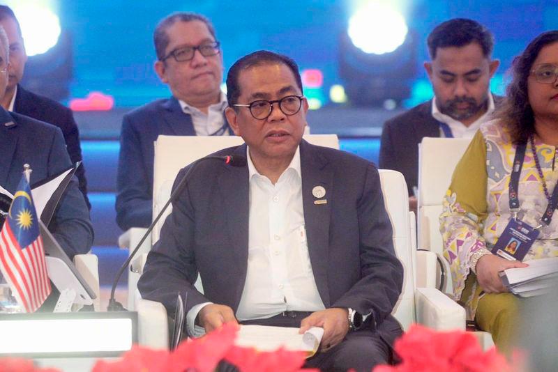 Mohamed Khaled receives courtesy visits from Indonesia, Laos and S’pore counterparts Mohamed Khaled receives courtesy visits from Indonesia, Laos and S’pore counterparts
