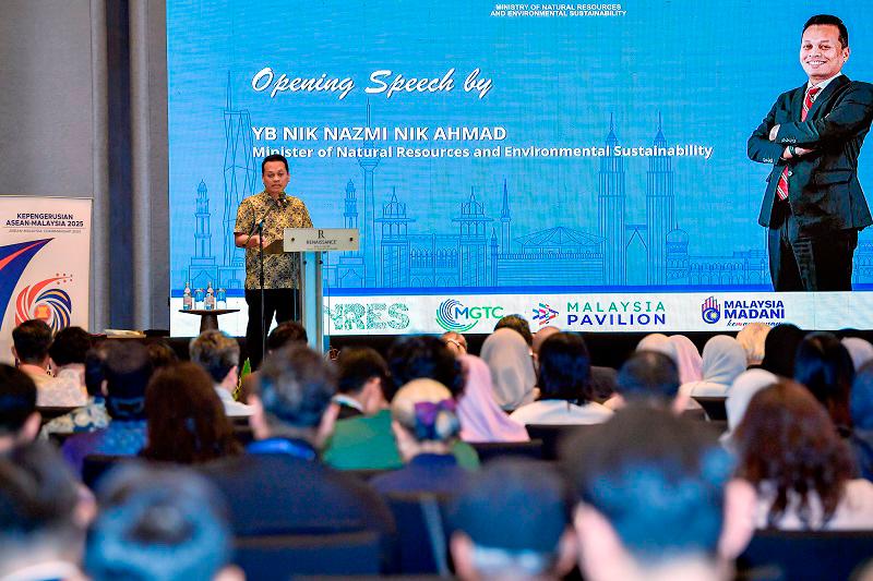M’sia committed to climate change efforts despite US exit from Paris Agreement - Nik Nazmi M’sia committed to climate change efforts despite US exit from Paris Agreement - Nik Nazmi