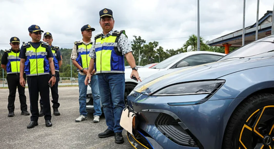 JPJ sita enam kereta mewah RM1.5 juta dalam operasi lebuhraya