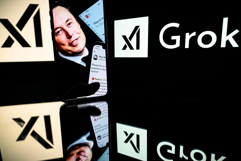Musk launches 'scary smart' AI chatbot