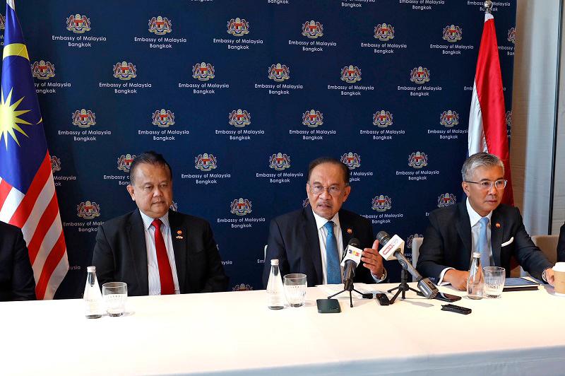 Myanmar leaders commit to ceasefire, safety of humanitarian workers - PM Anwar Myanmar leaders commit to ceasefire, safety of humanitarian workers - PM Anwar