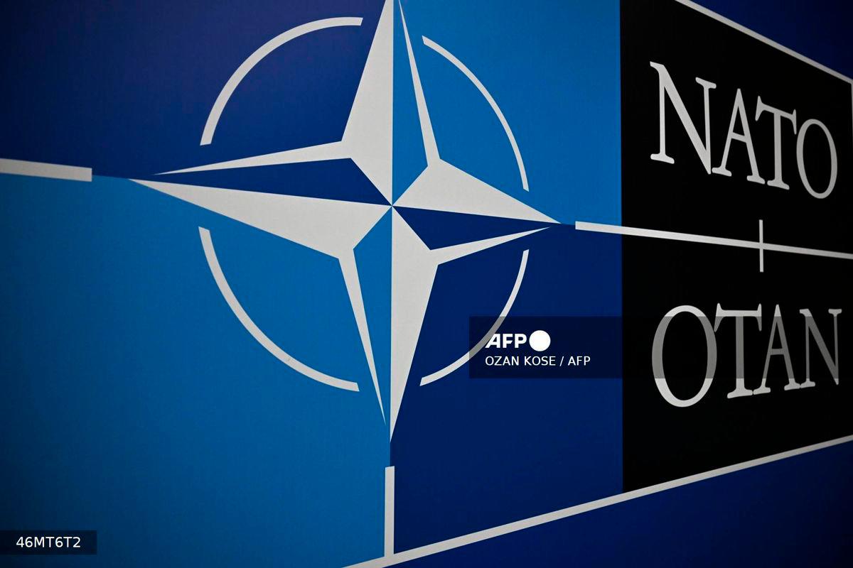NATO chiefs to discuss Ukraine security guarantees amid fresh Russian strikes NATO chiefs to discuss Ukraine security guarantees amid fresh Russian strikes